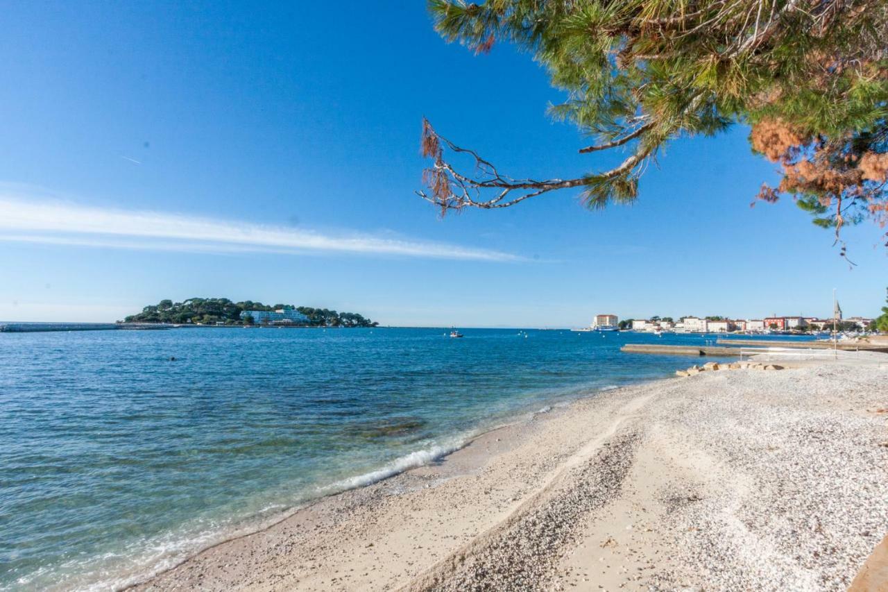 Villa California Poreč Exteriör bild