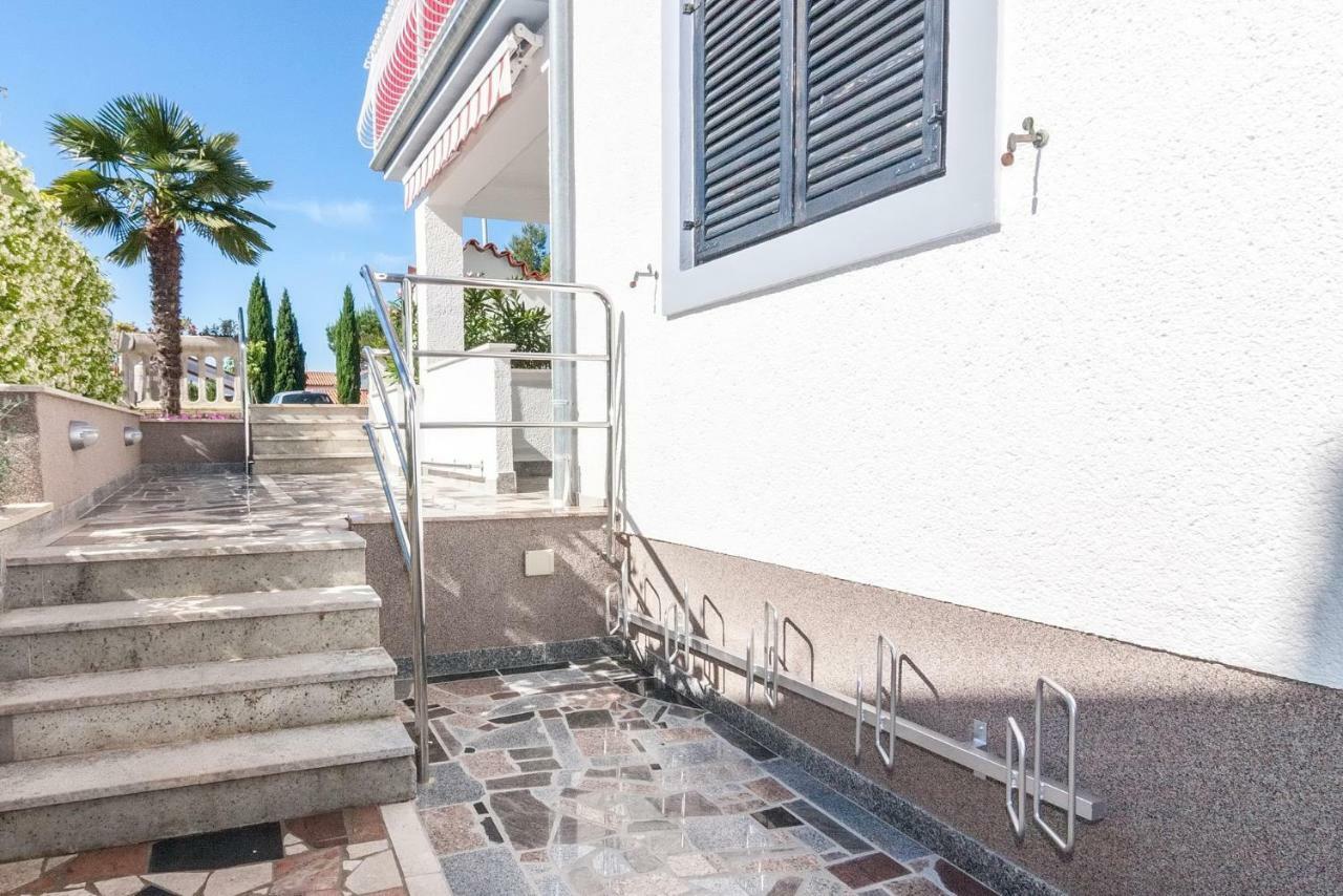 Villa California Poreč Exteriör bild