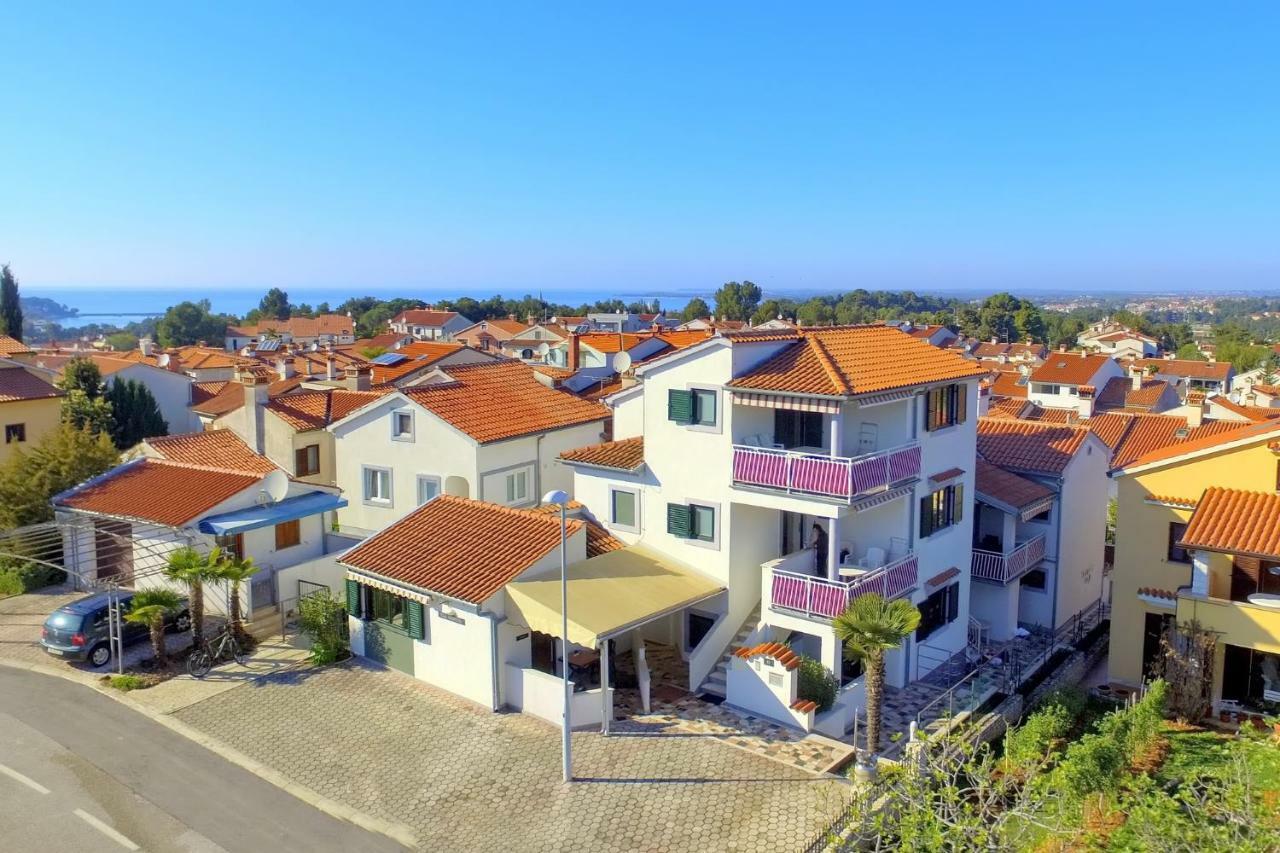 Villa California Poreč Exteriör bild