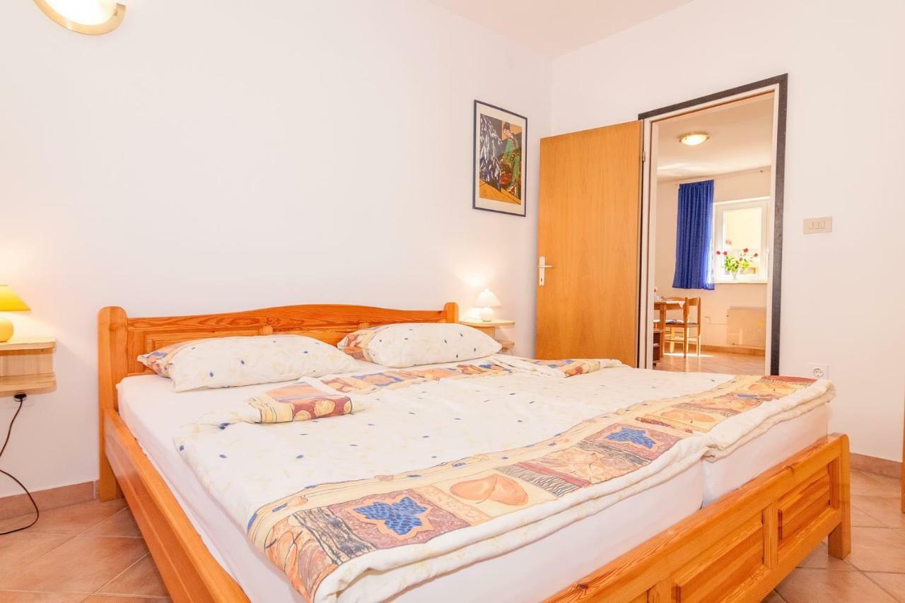 Villa California Poreč Exteriör bild