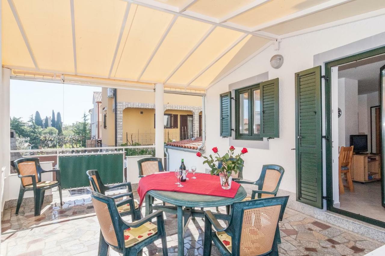 Villa California Poreč Exteriör bild