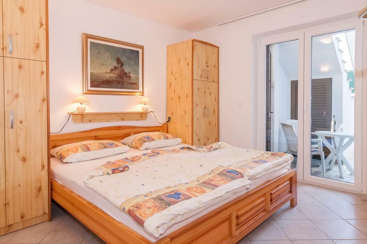 Villa California Poreč Exteriör bild